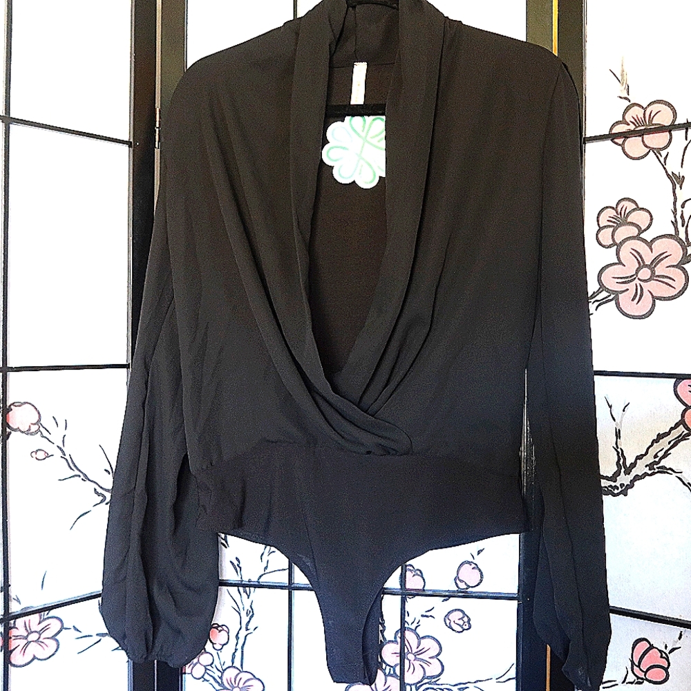 Fashion Vitamin Plunging Neckline Black Leotard Size Large NWT